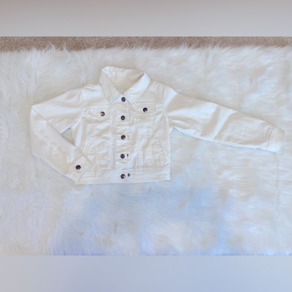 WHITE DENIM JACKET, GIRLS 7/8, NWOT!😍